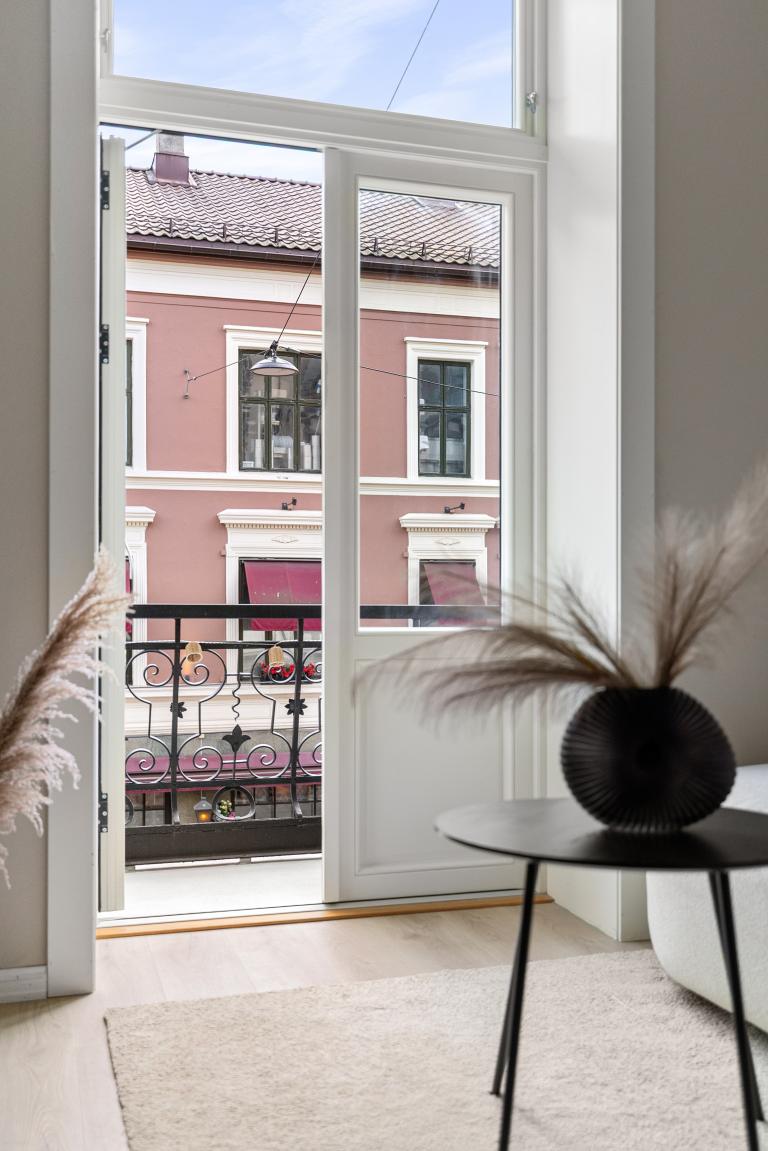 Nydelig smijernsbalkong på 4 m².